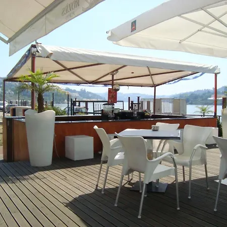 Bed & Breakfast Yacht - Douro Charter