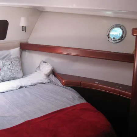 Yacht - Douro Charter Bed & Breakfast