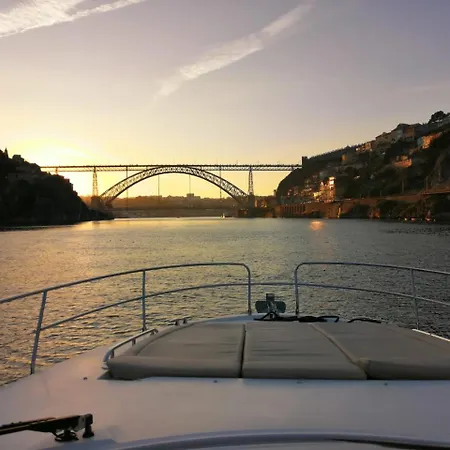 Bed & Breakfast Yacht - Douro Charter Porto