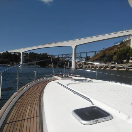 Yacht - Douro Charter