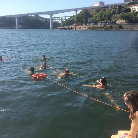 Bed & Breakfast Yacht - Douro Charter Oporto