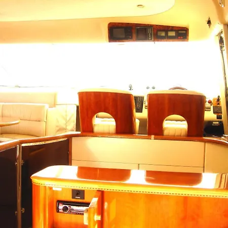 Bed & Breakfast Yacht - Douro Charter Oporto