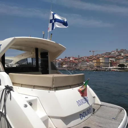 Yacht - Douro Charter 3*