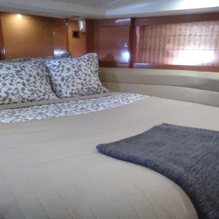 Yacht - Douro Charter 3*